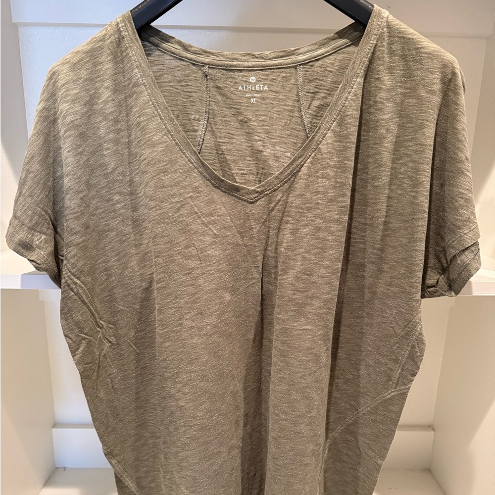 Athleta Active Top Olive Green, size L
